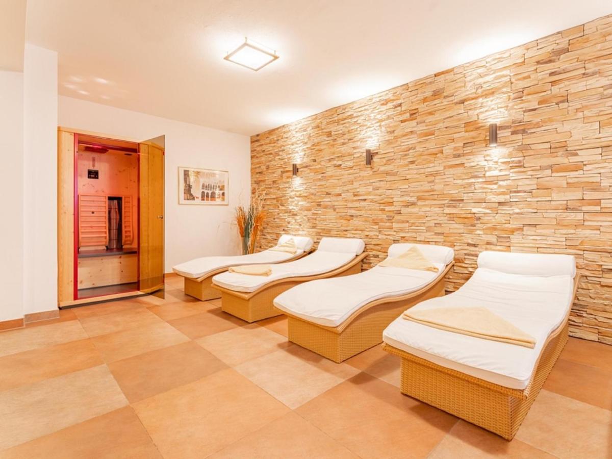 Vicky Apartment Large Нідерау Екстер'єр фото